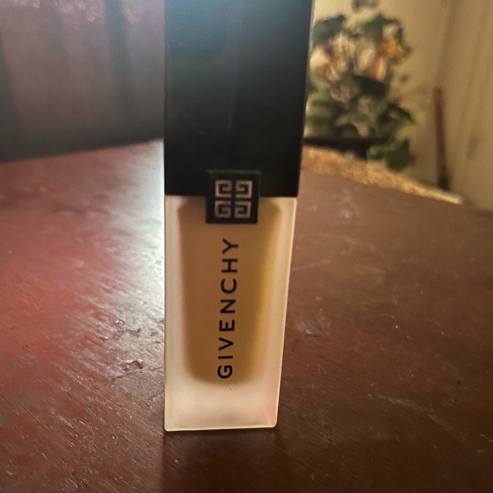 Givenchy Lipstick with Black and Cream Design